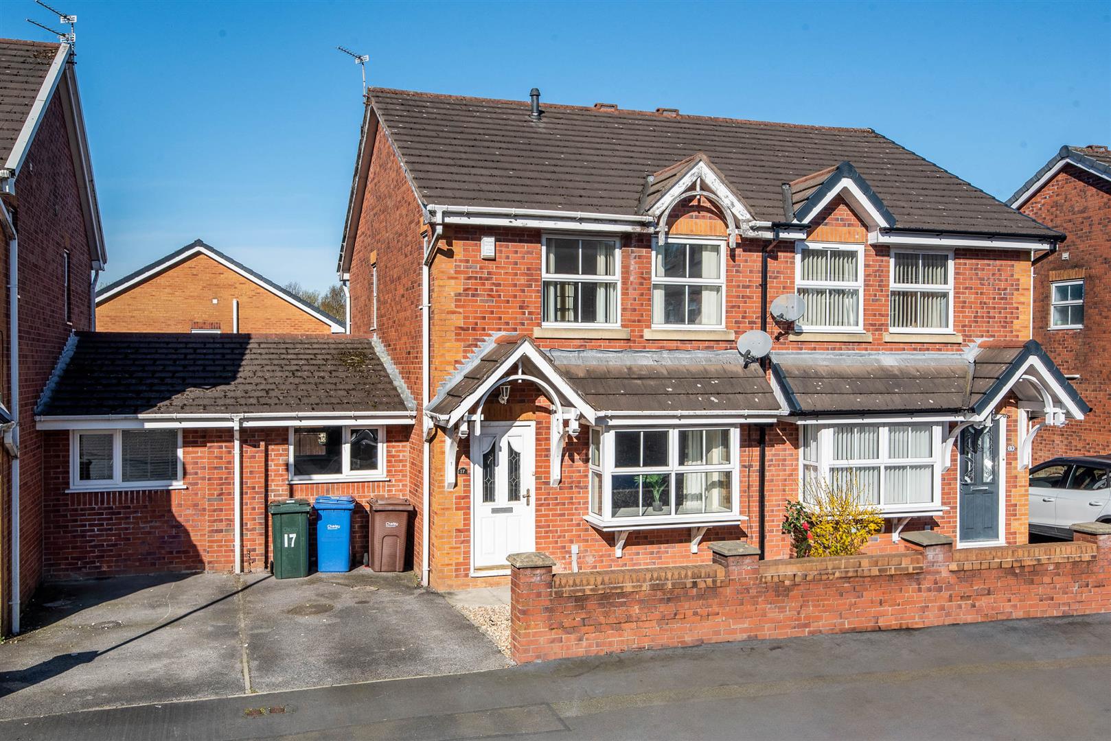 3 bed property in Doris Street, Chorley